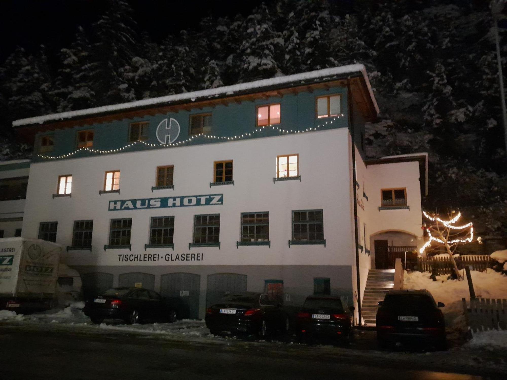 Haus Hotz Apart Talblick Grins Εξωτερικό φωτογραφία